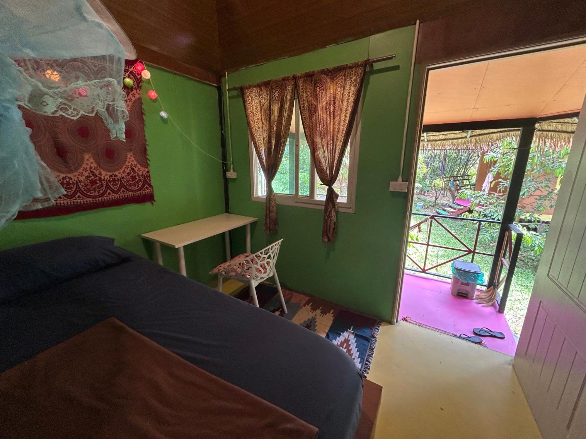 Hippy Hut Ко Чанг Экстерьер фото